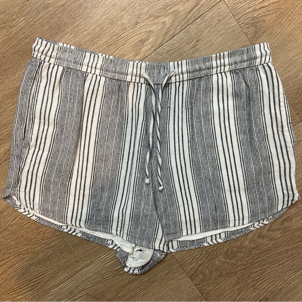Comfy Hollister Shorts